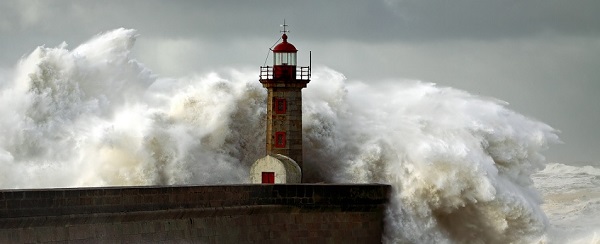 Leuchtturm im Sturm